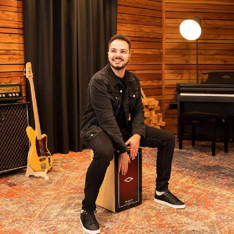Meinl - AETLRF Cajon Artisan Edition, Tango Line Red Fade - Musik Utan Gränser 