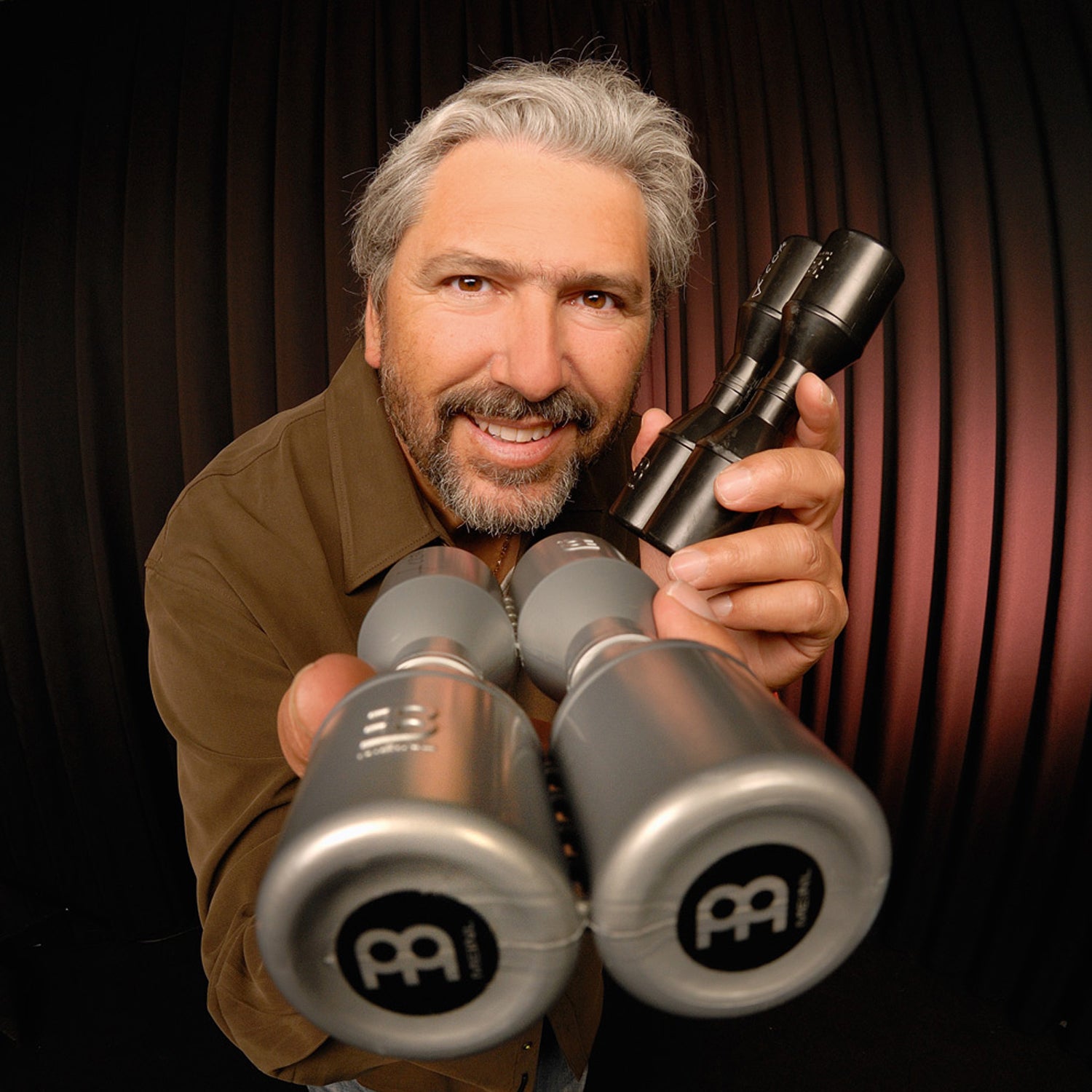 Meinl - SH45GR Artist Series Luis Conte Stadium Shaker Grey - Musik Utan Gränser 