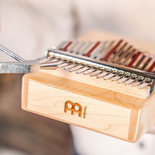 Ladda upp bild till gallerivisning, Meinl Sonic Energy - PKL1709H Kalimba C Major 17-Notes Maple med pickup - Musik Utan Gränser 
