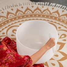 Ladda upp bild till gallerivisning, CSB16F3 Crystal Singing Bowl 16" Note F3 Heart Chakra
