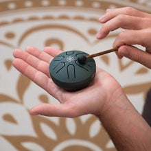 Ladda upp bild till gallerivisning, PSTD4DGGOL Pocket Steel Tongue Drum A Major Dark Green
