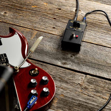 Ladda upp bild till gallerivisning, VTB-1 Treble Booster Pedal
