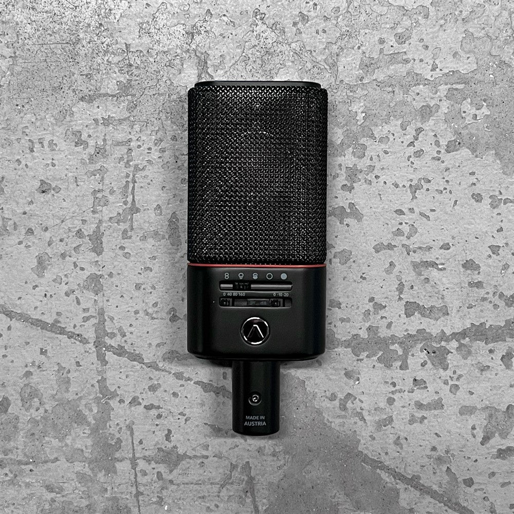 OC818 Black Studio Set