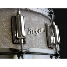 Load image into Gallery viewer, Rogers - DynaSonic 14×5 Wood Shell Snare | Beavertail Lug – White Marine Pearl - Musik Utan Gränser 
