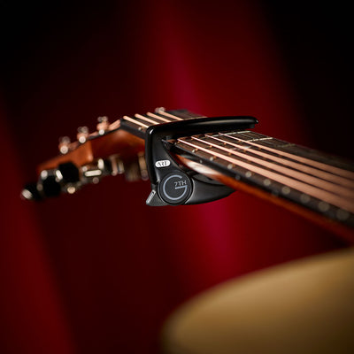 G7th - Performance 3 Capo 6 String Guitar Black - Musik Utan Gränser 