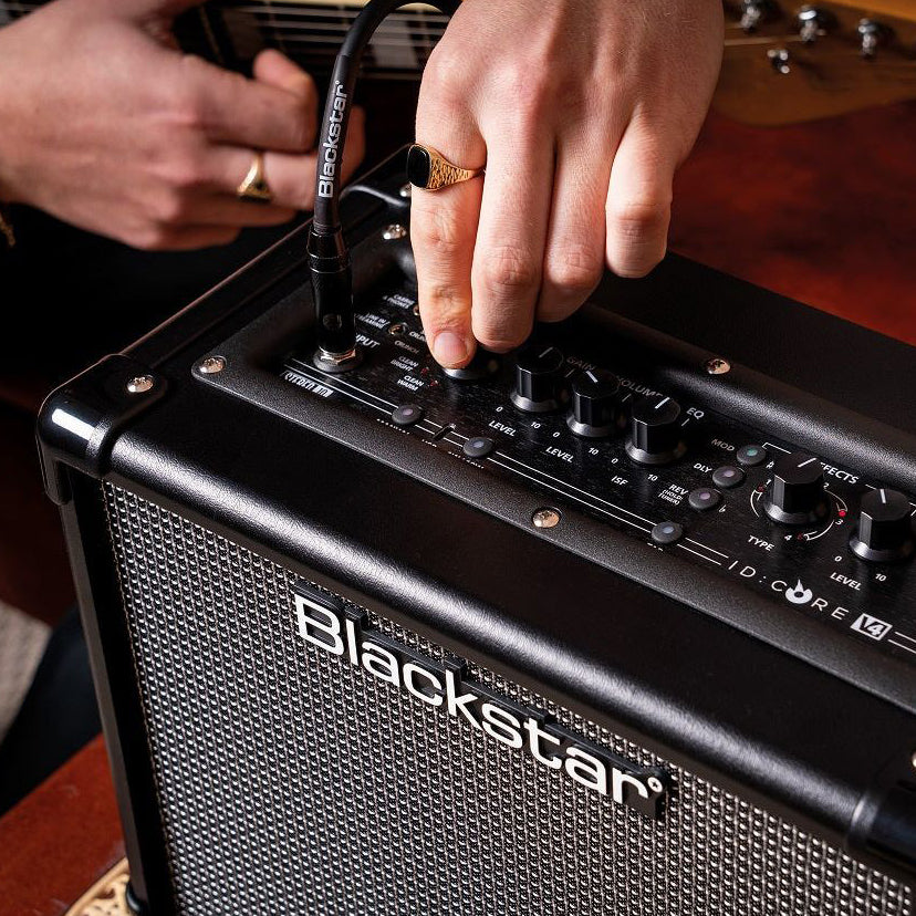 Blackstar - ID:CORE V4 Stereo 40 - Musik Utan Gränser 