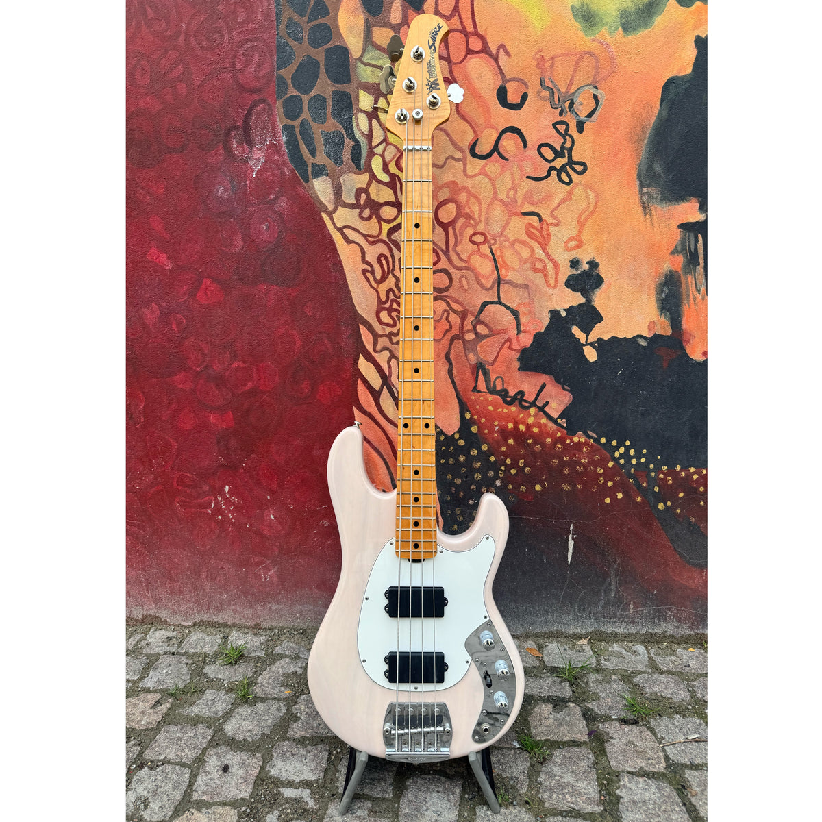 Classic Sabre Bass