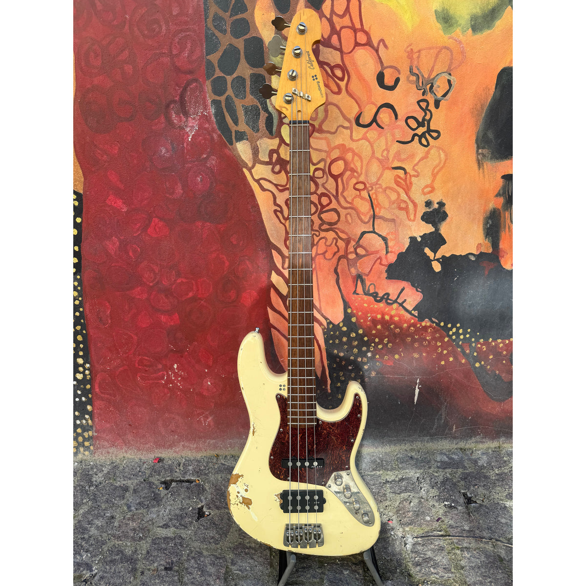 California TM4 Hardcore Aged Creme 2013