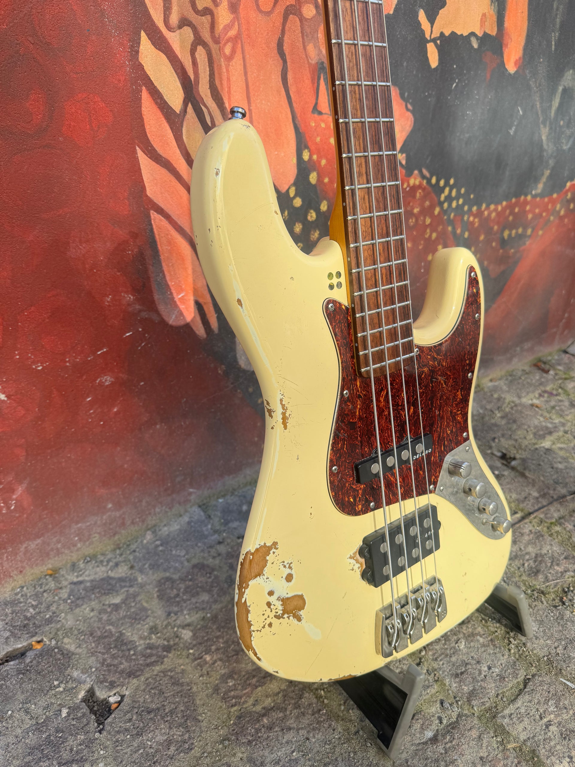 California TM4 Hardcore Aged Creme (2013)