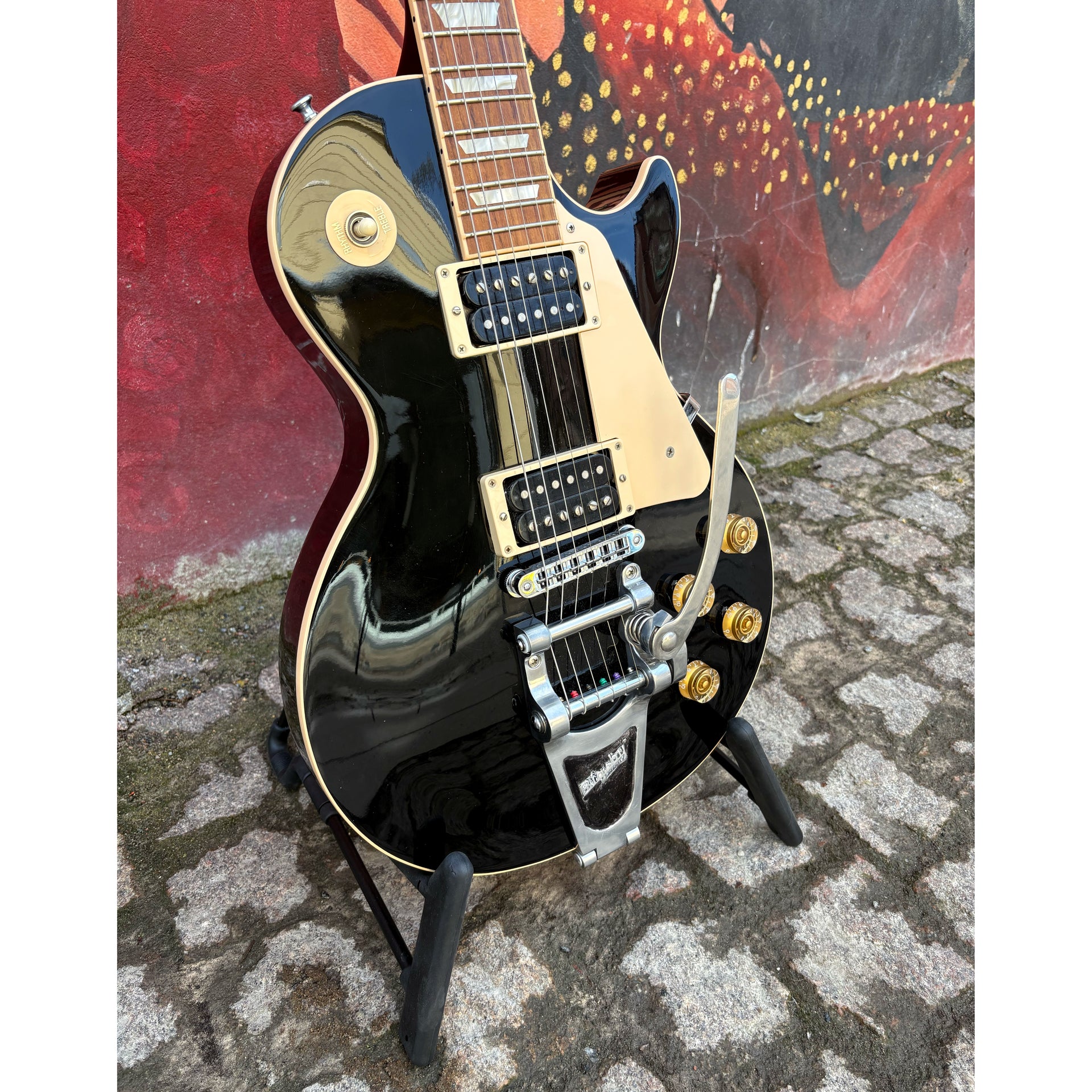 Les Paul Standard Ebony Bigsby 2011