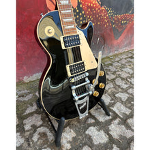 Ladda upp bild till gallerivisning, Les Paul Standard Ebony Bigsby 2011
