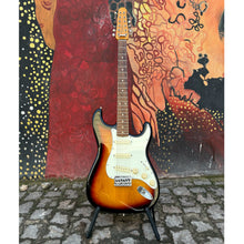 Load image into Gallery viewer, Stratocaster XII 1994 3-Color Sunburst
