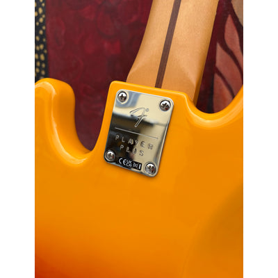Player Plus Active Jazz Bass V PF Tequila Sunrise