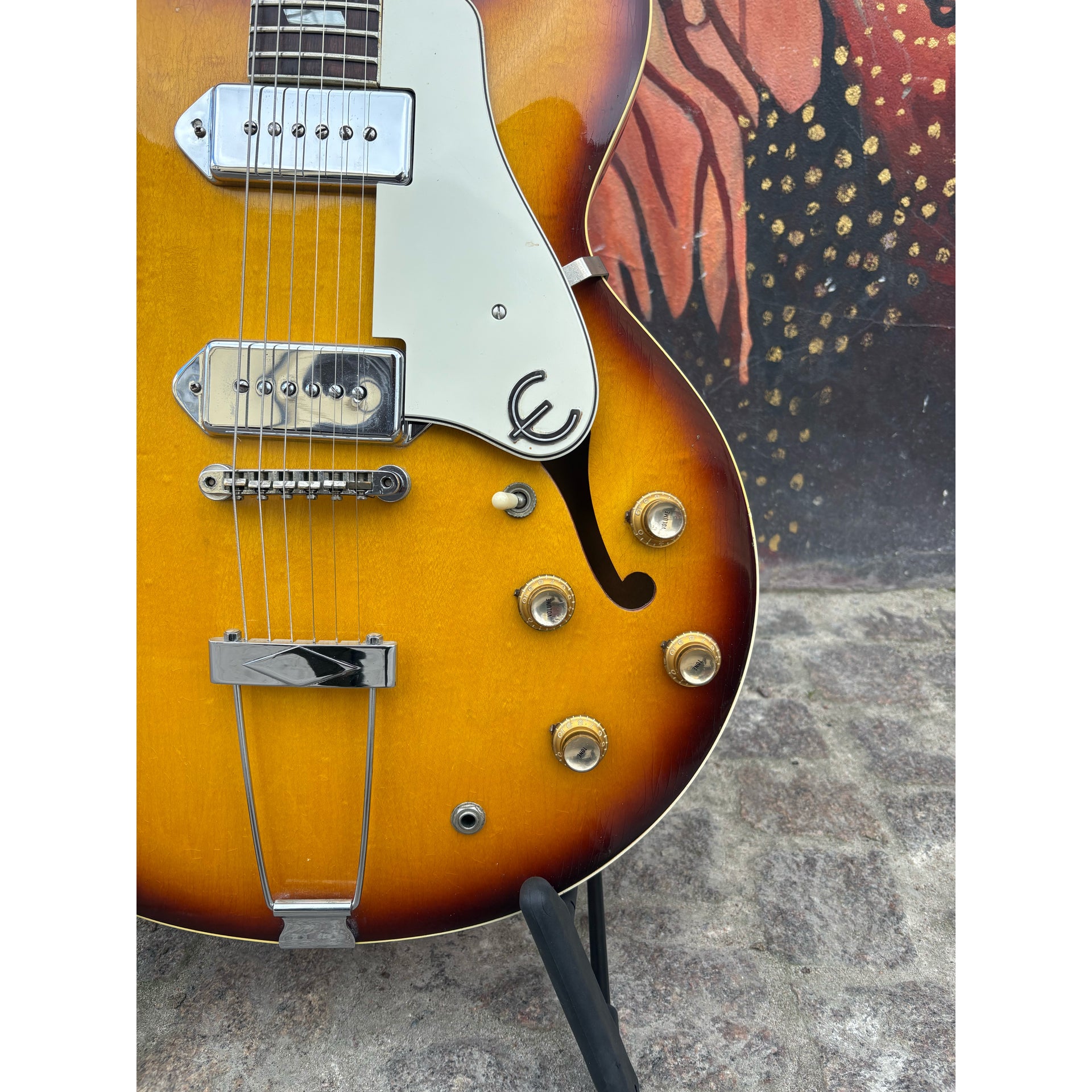 Casino E230 TD-1965 Sunburst