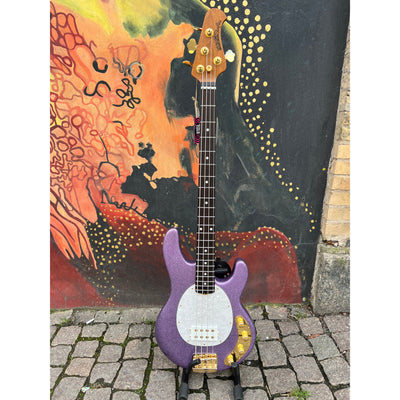 Ernie Ball Music Man - StingRay4 Special Amethyst Sparkle - Musik Utan Gränser 