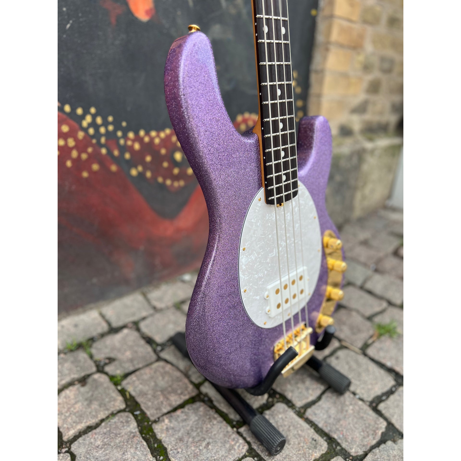 Ernie Ball Music Man - StingRay4 Special Amethyst Sparkle - Musik Utan Gränser 