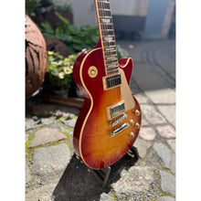 Ladda upp bild till gallerivisning, Traditional Les Paul Heritage Cherry Sunburst 2017
