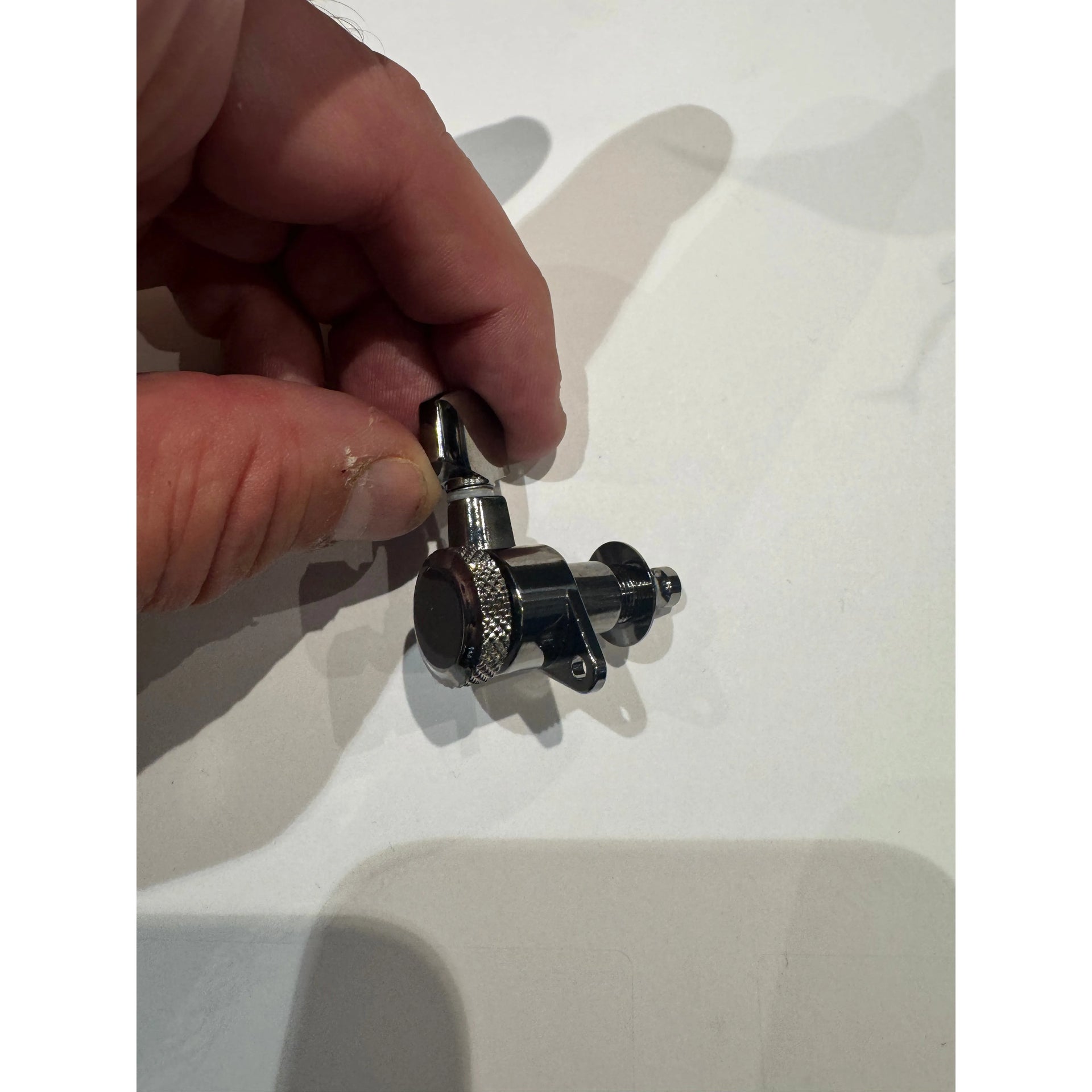 Locking Tuner Majesty Black Pearl Left