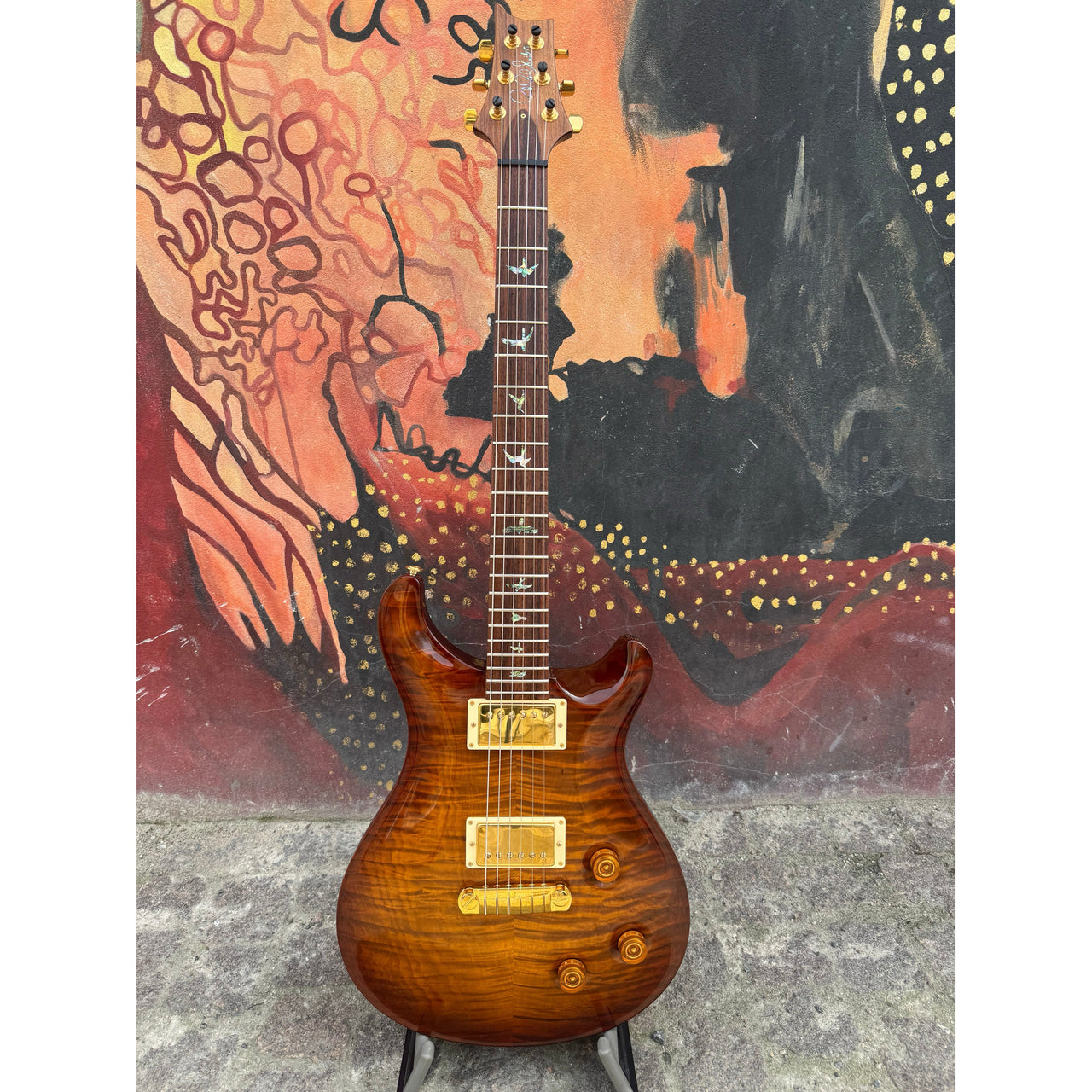 Custom 22 Violin Amber Burst Artist Pack 2004