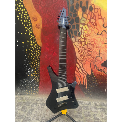 A528-IPT Iron Pewter Multi-scale 8-strängad Alpha Series