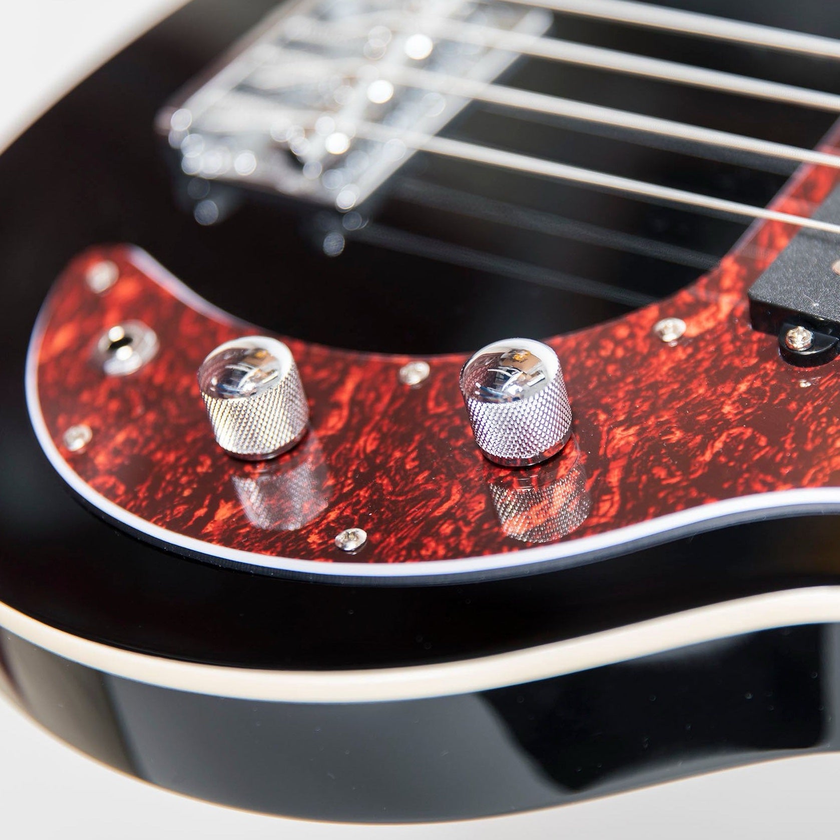 O'Bass black with binding
