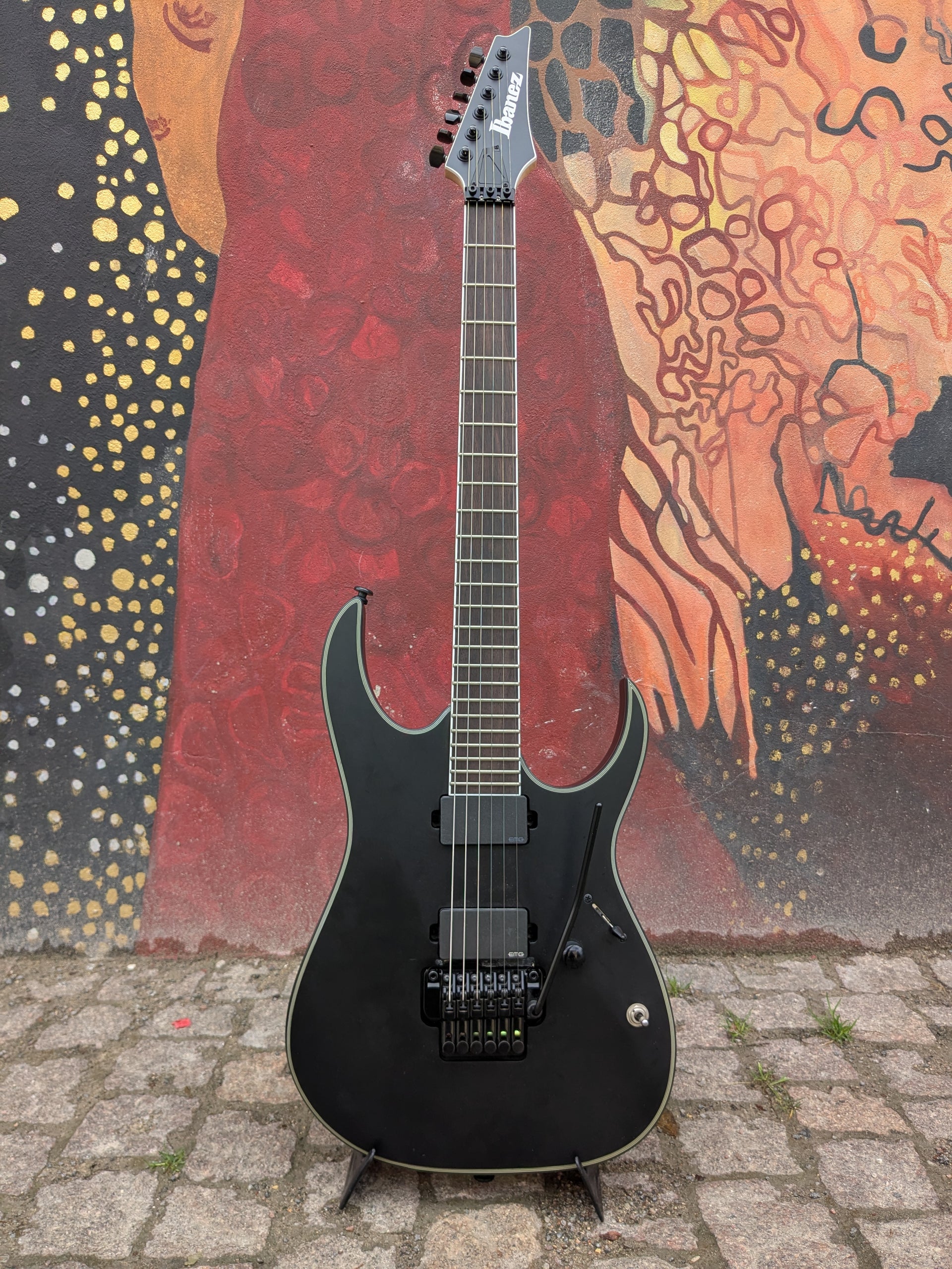 RGIR30BE Black Flat