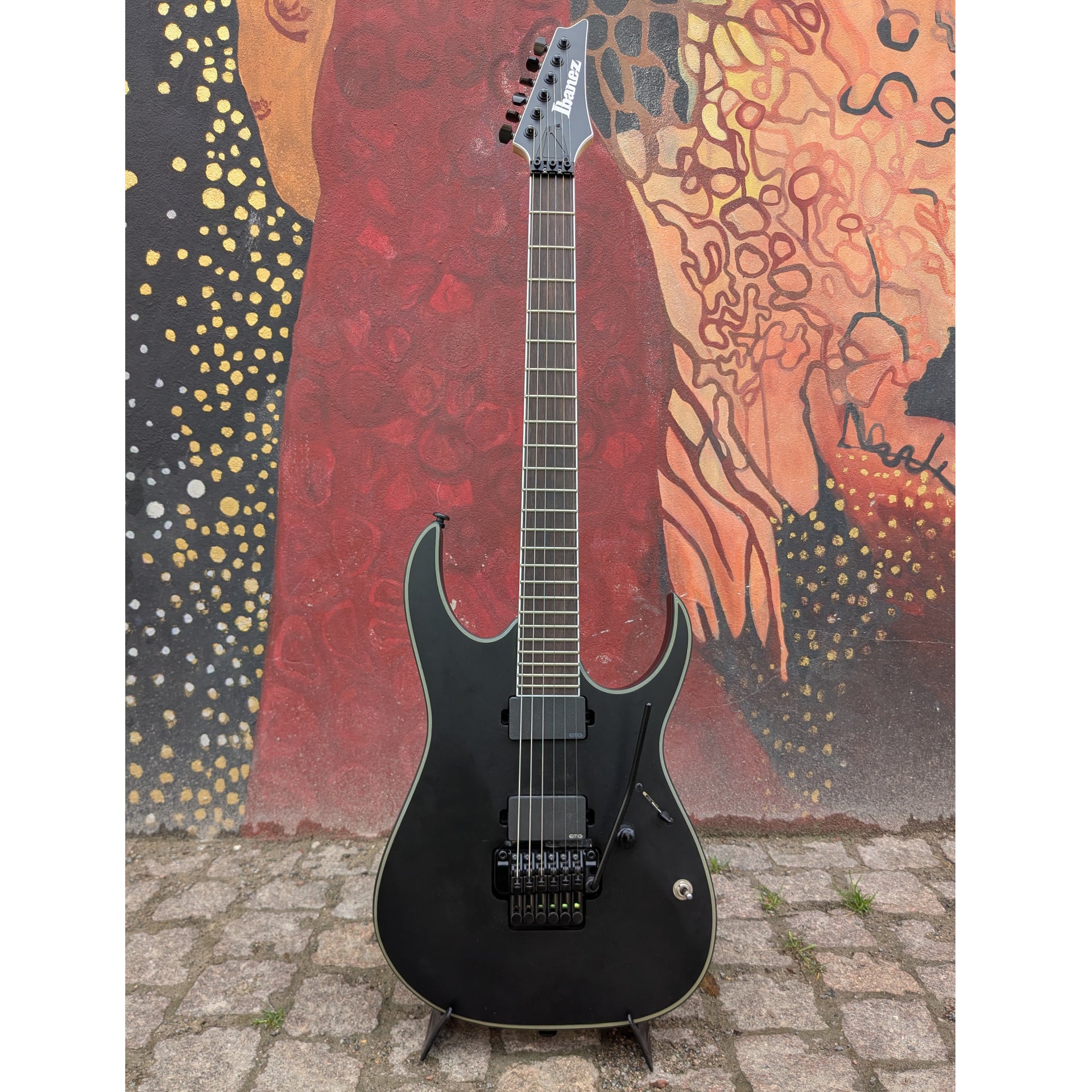 RGIR30BE Black Flat