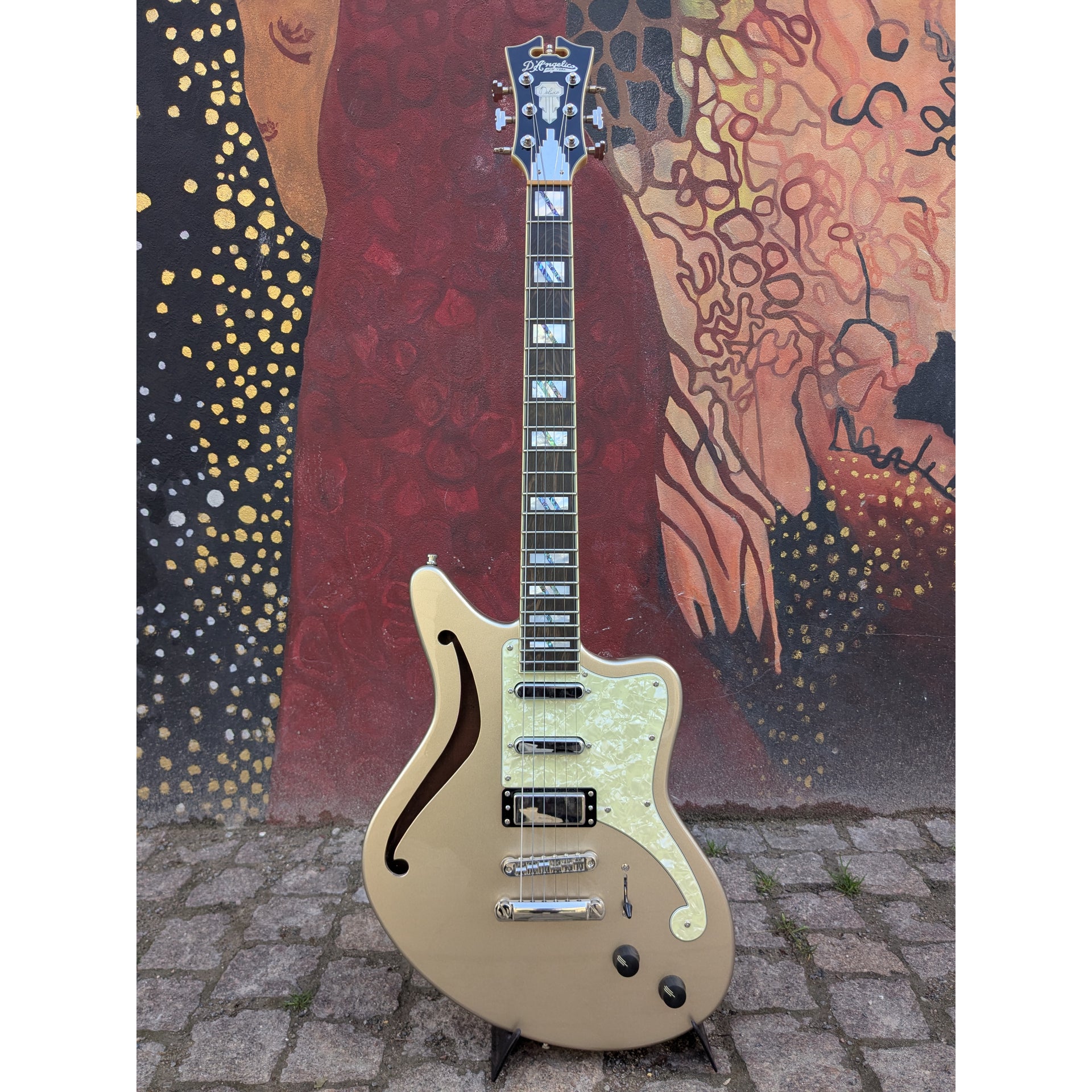 Deluxe Desert Gold