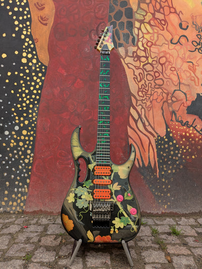 JEM77FP Floral Pattern 1991