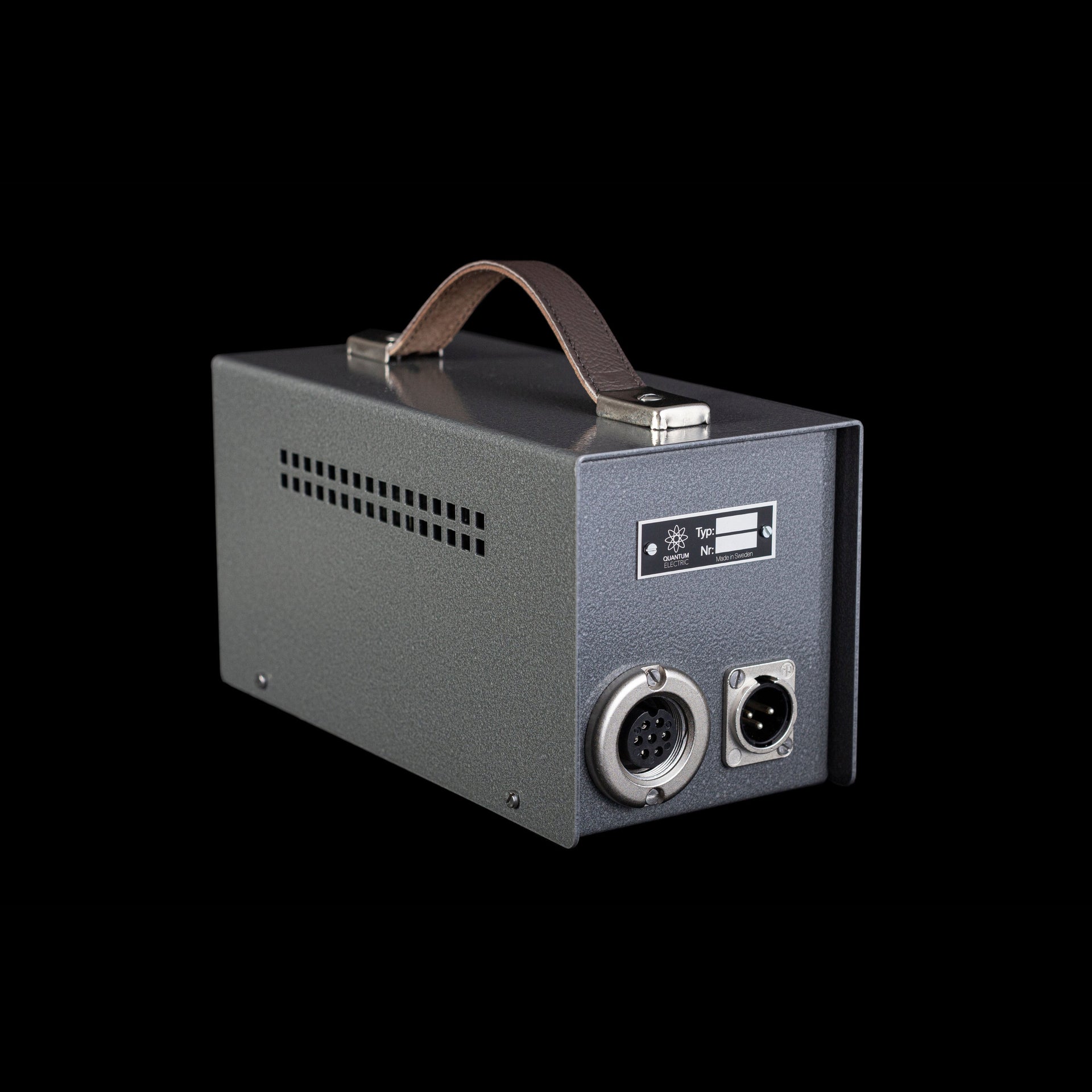 Quantum Electric - Q24 Vacuum Tube Condenser Microphone - Musik Utan Gränser 