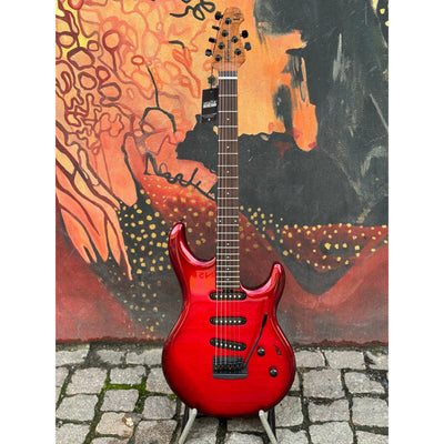 Ernie Ball Music Man - Luke 4 Scoville Red - Musik Utan Gränser 