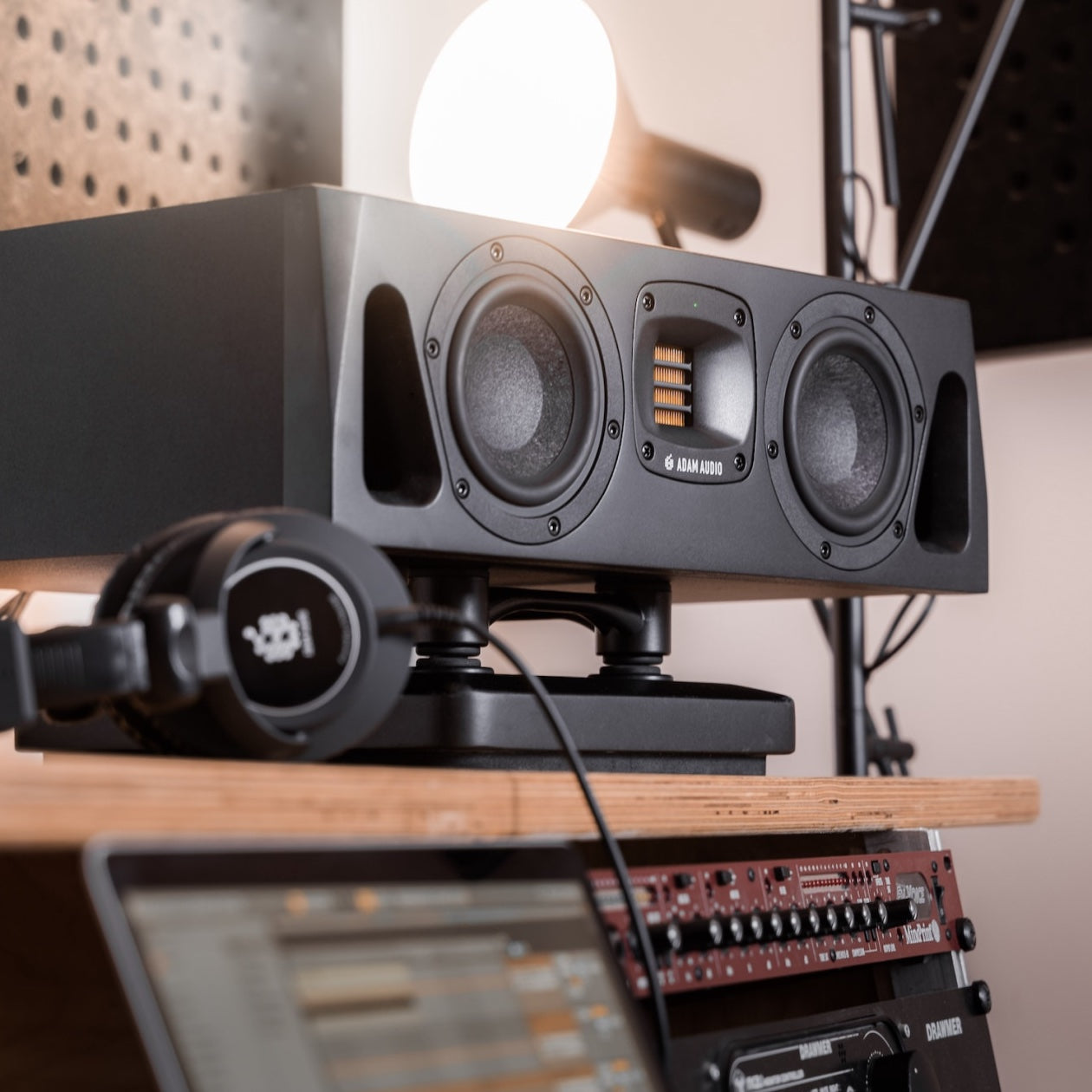 A44H Närfälts monitor 2-vägs med dubbla 4" Woofers