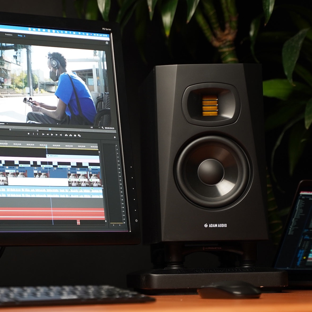 T5V Nearfield Monitor 2-Way 5 inch Woofer