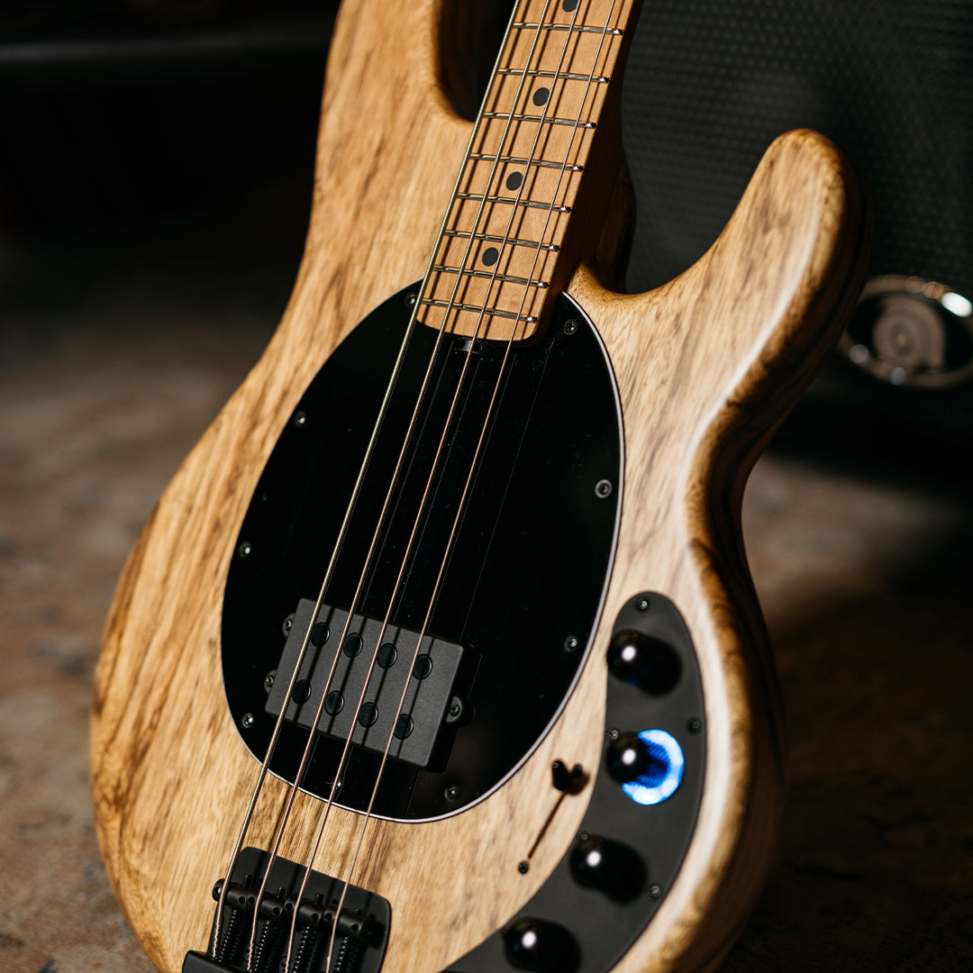 Ernie Ball Music Man - BFR DarkRay Shadow Korina - Musik Utan Gränser 
