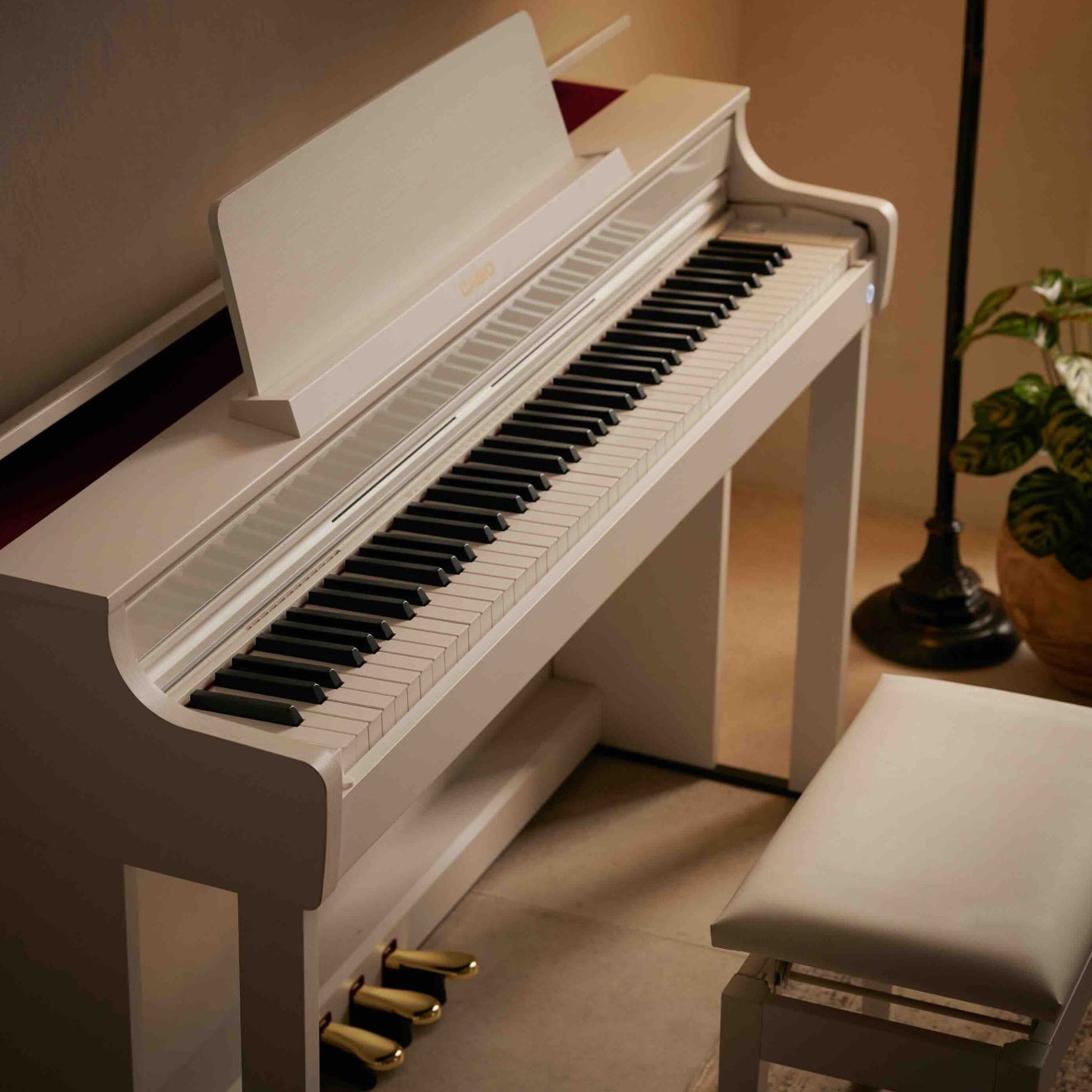 AP-550 WH Smart Hybrid Celviano