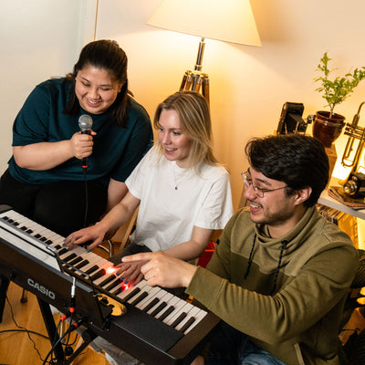 Casio - LK-S450 keyboard och sångpaket - Musik Utan Gränser 