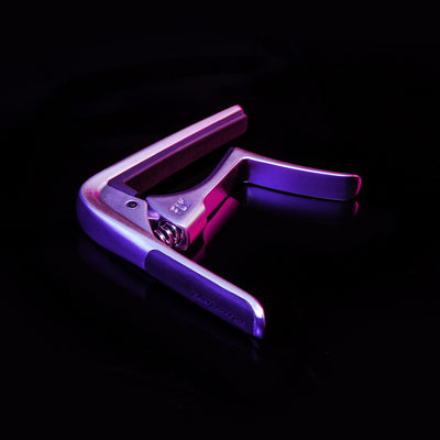 Dunlop - 63CSC Trigger Fly Capo Curved S Chrome - Musik Utan Gränser 