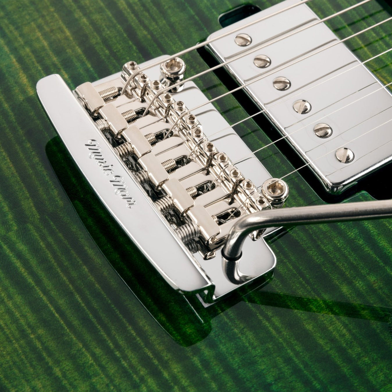 Ernie Ball Music Man - Luke III HSS Luscious Green Flame Maple Top - Musik Utan Gränser 