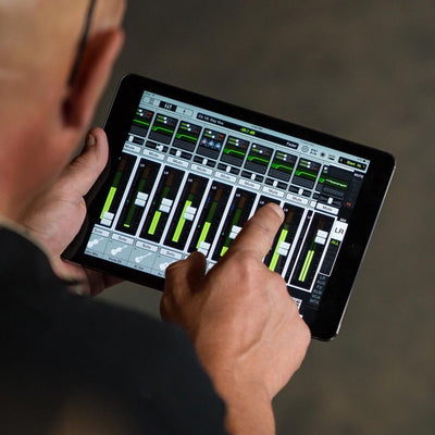 DL32SE 32-Channel Digital Rack Mixer