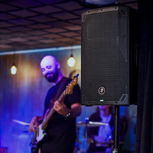 Load image into Gallery viewer, Thump12v4 12" Pro Powered Loudspeaker
