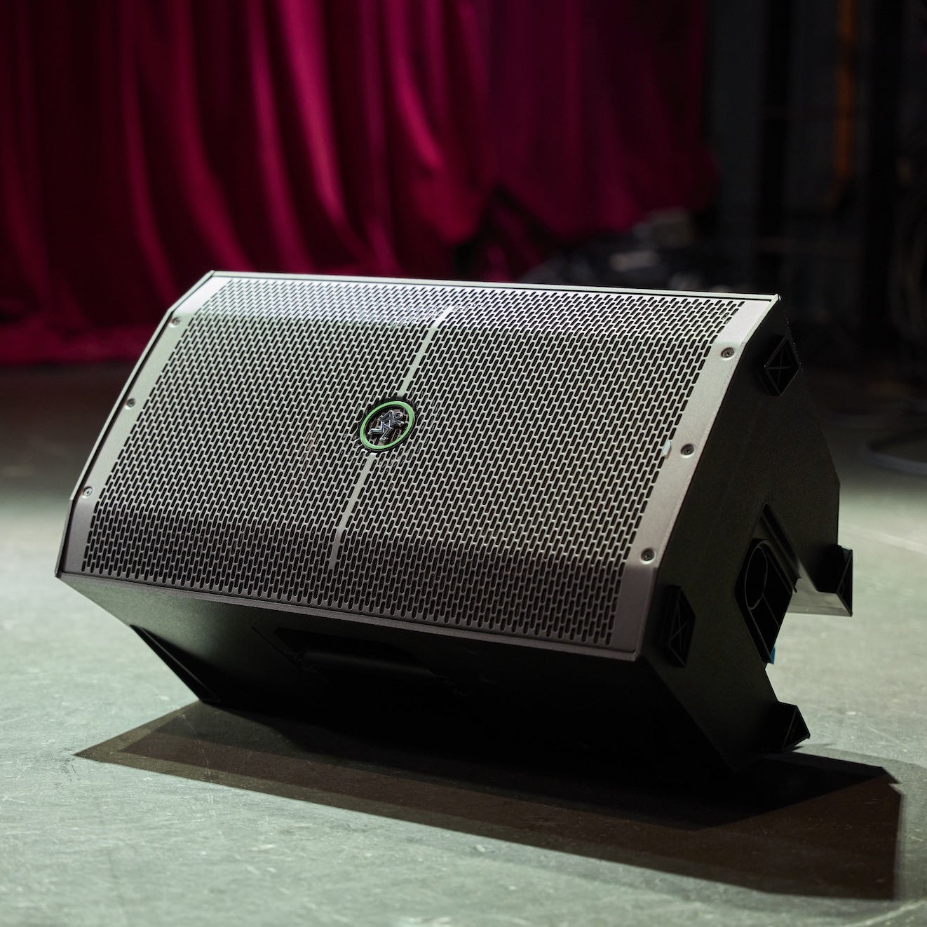Thump215XT 15 1400W