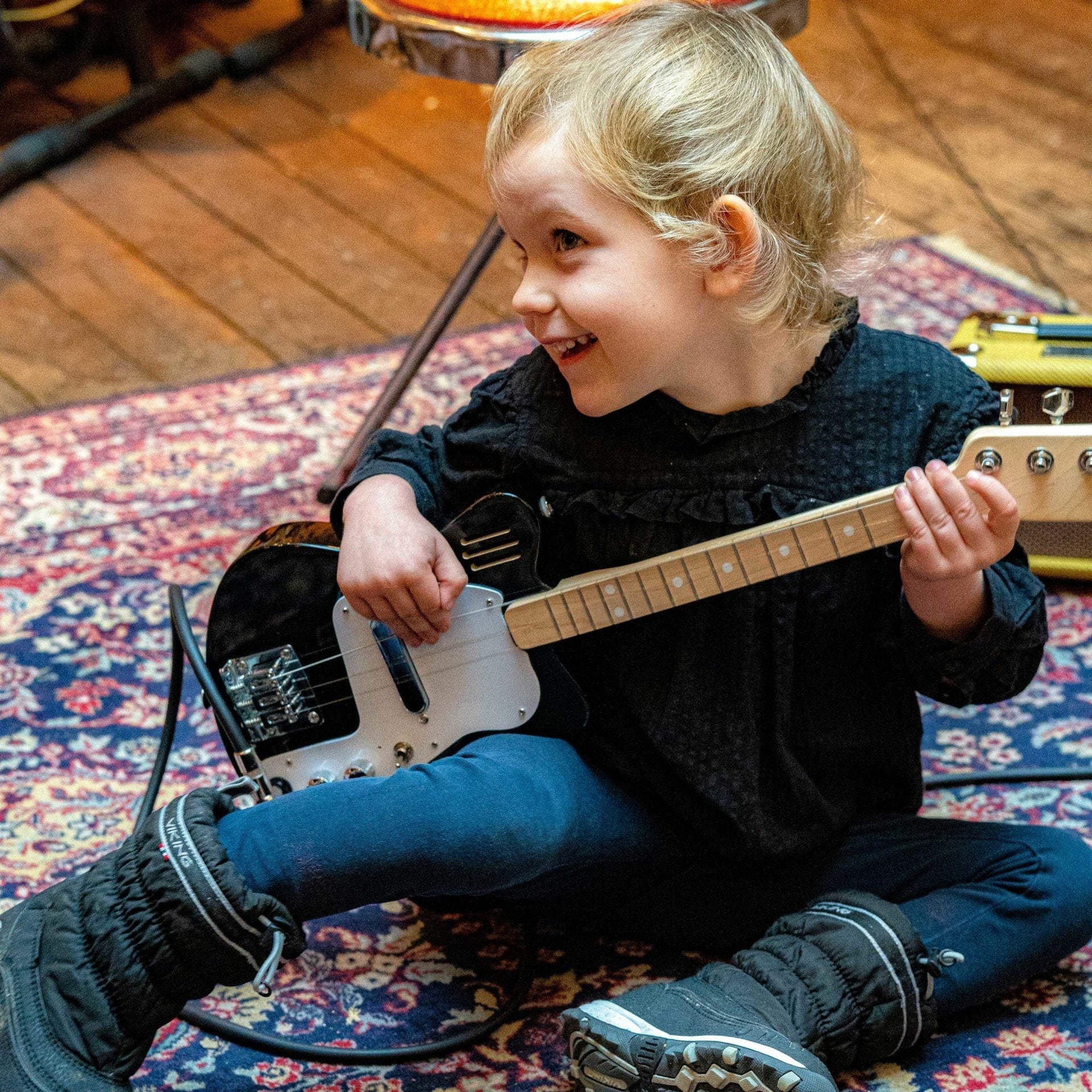 Loog - Mini Electric White - Musik Utan Gränser 