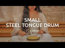 Ladda och spela upp video i Gallerivisaren, SSTD3G Small Steel Tongue Drum, C Minor, Gold

