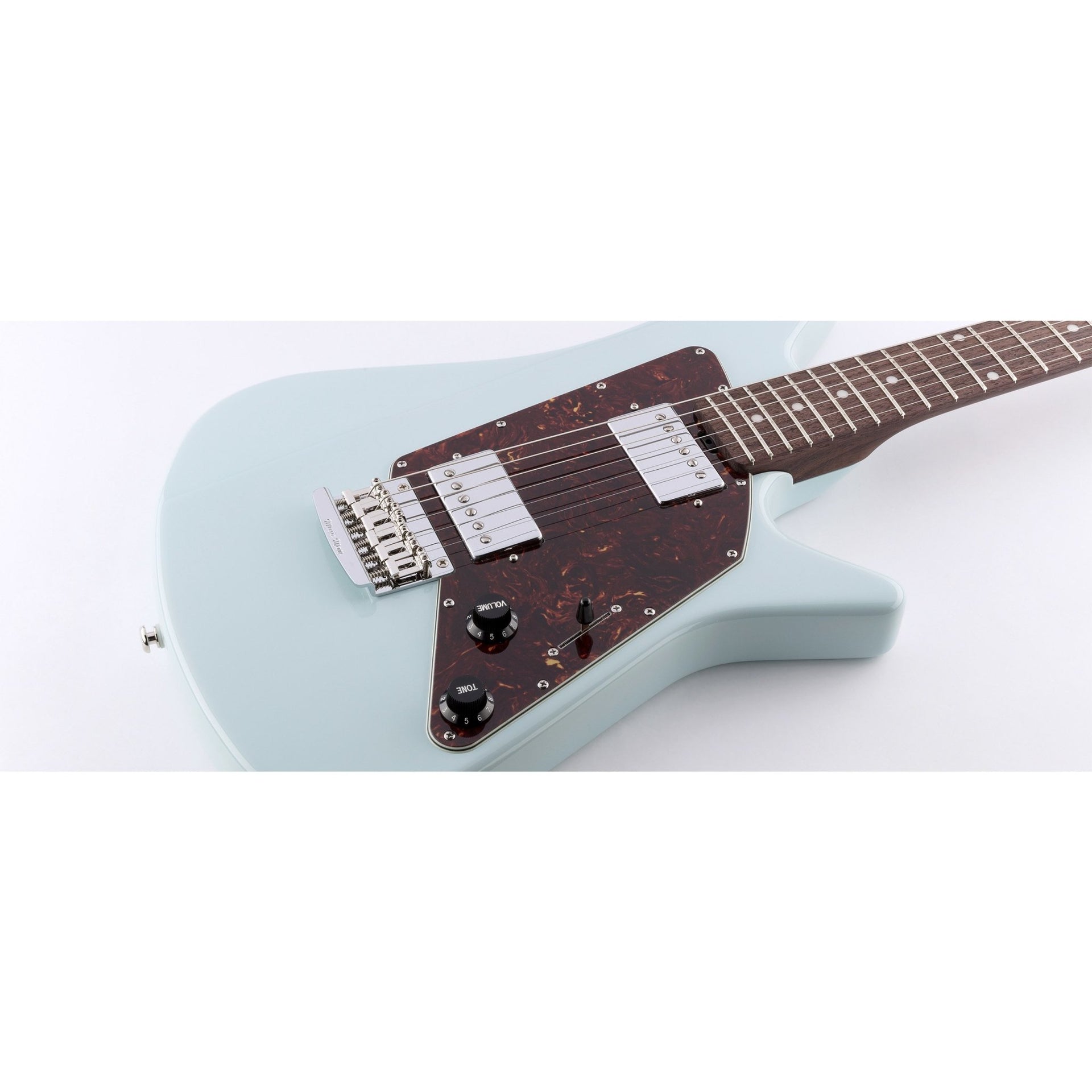Ernie Ball Music Man - Albert Lee HH RSW Powder Blue - Musik Utan Gränser 