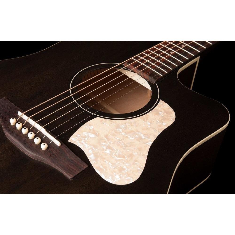 Art & Lutherie - Americana Faded Black CW QIT - Musik Utan Gränser 