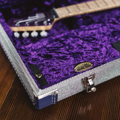 Ernie Ball Music Man - Axis BFR Trans Purple Nitro - Musik Utan Gränser 