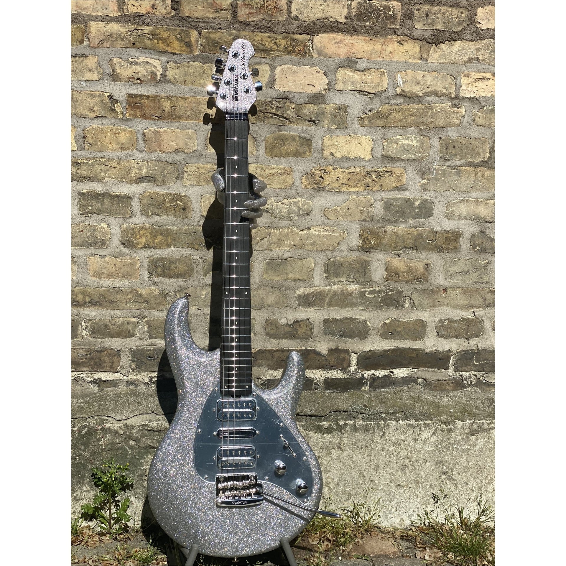 Ernie Ball Music Man - BFR Silhouette HSH Silver Flake Sparkle - Musik Utan Gränser 