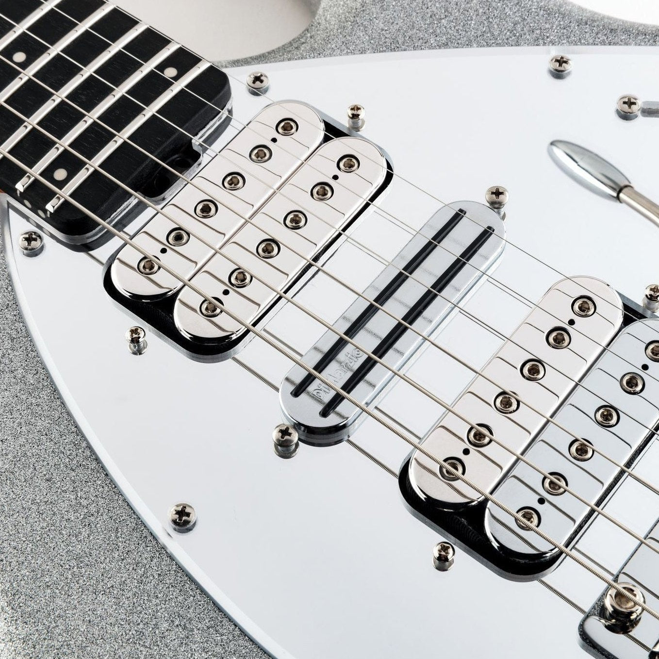 Ernie Ball Music Man - BFR Silhouette HSH Silver Flake Sparkle - Musik Utan Gränser 