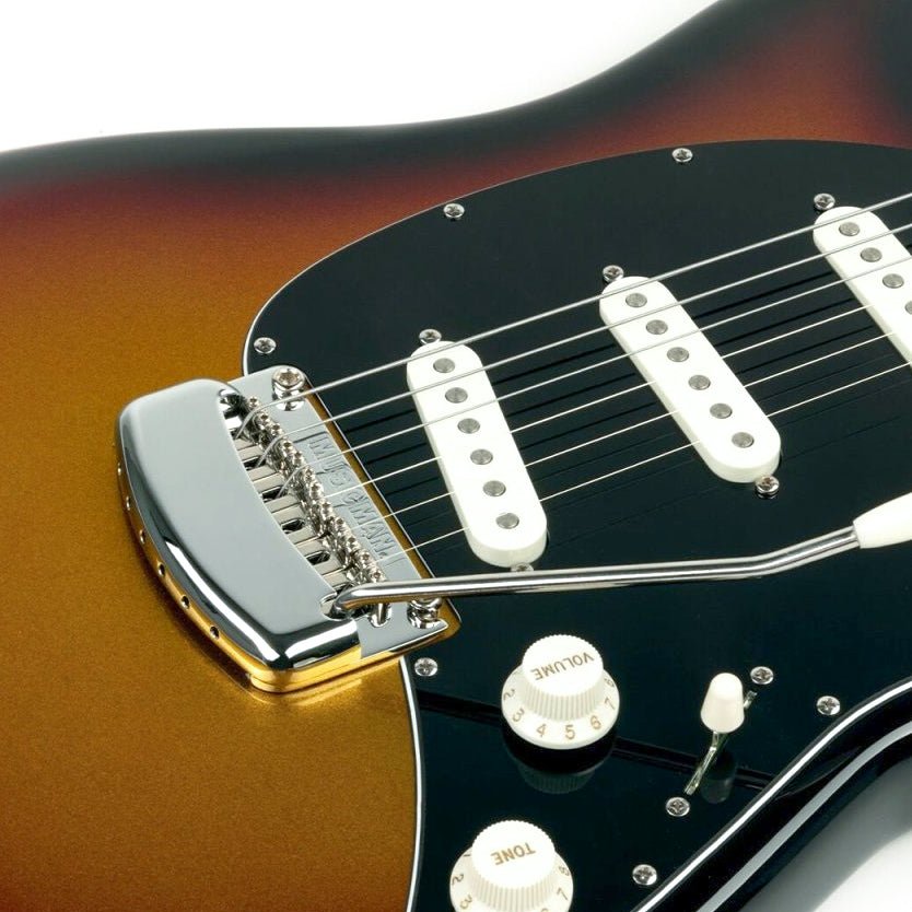 Ernie Ball Music Man - Cutlass HT Showtime Sparkle Sunburst - Musik Utan Gränser 