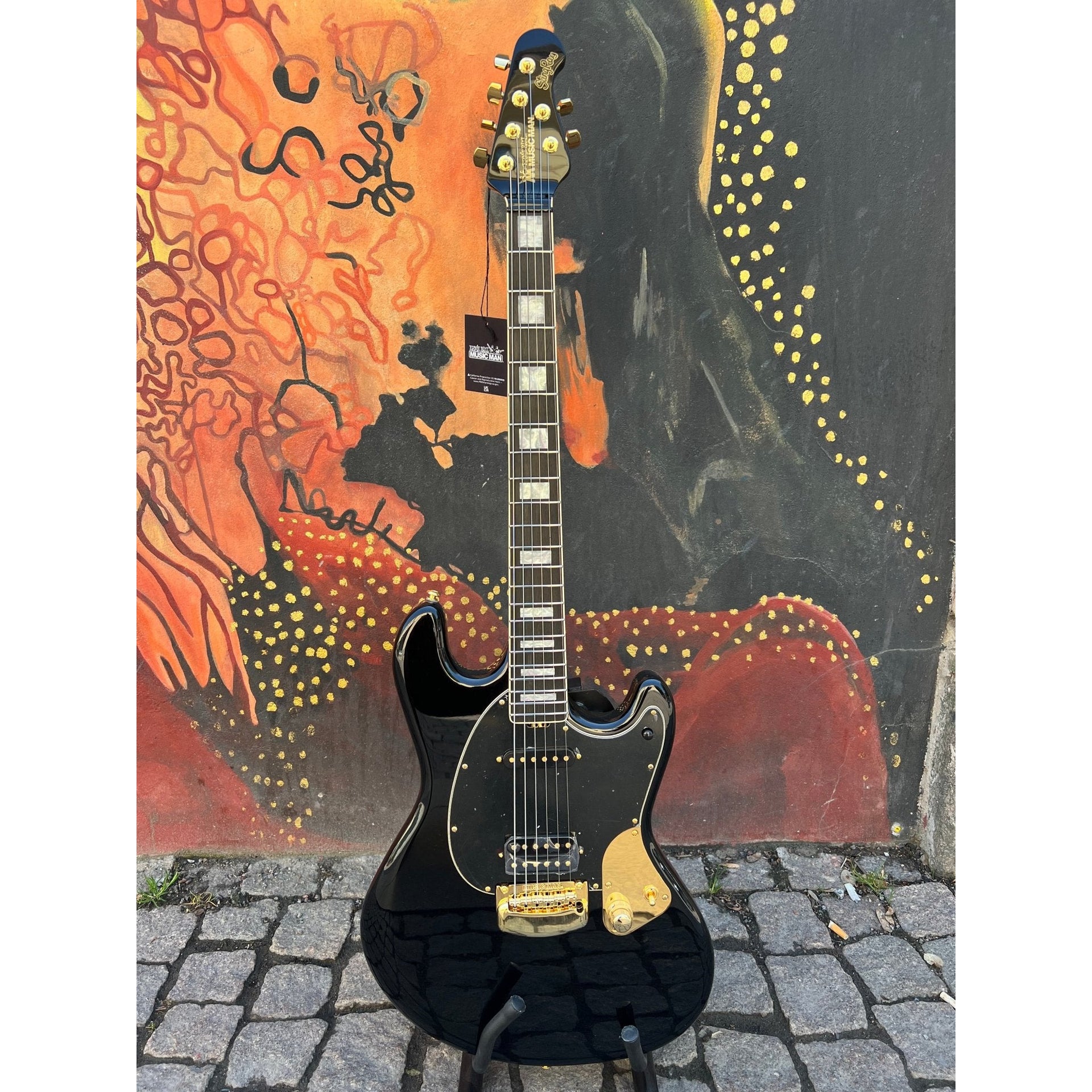 Ernie Ball Music Man - Dustin Kensrue BFR Black Honey - Musik Utan Gränser 